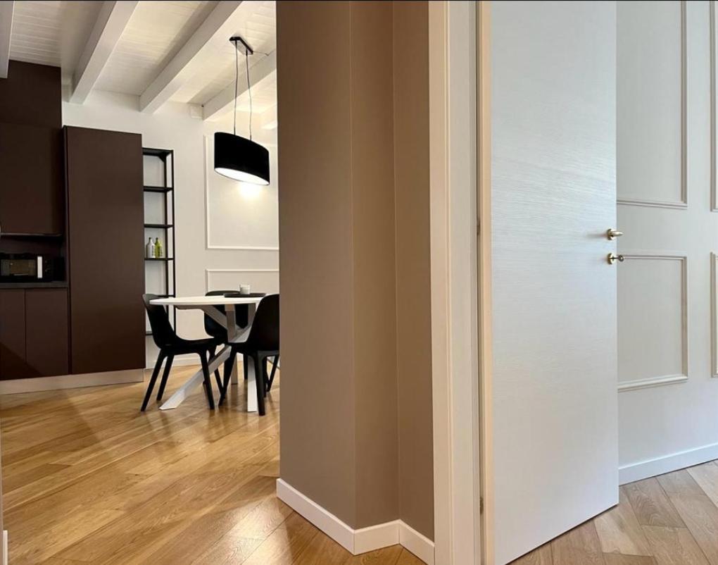 Suite Moroni Apartment Бергамо Экстерьер фото